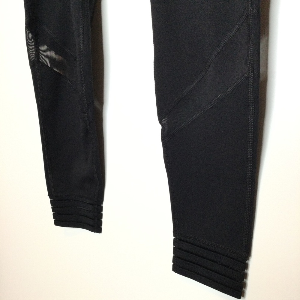 Bundle Of Yogalicious & Fabletics Leggings Black S - image 4